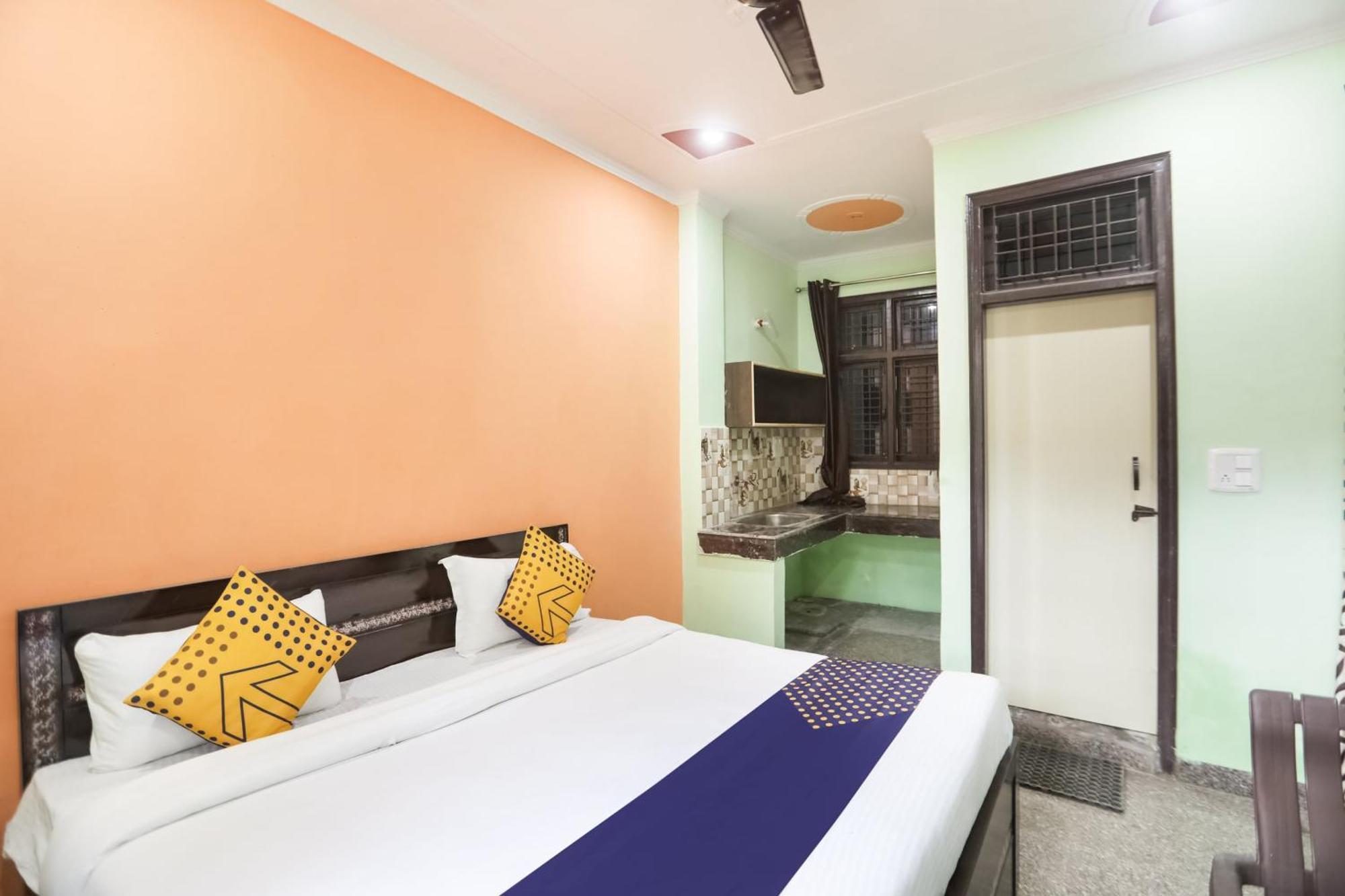 Spot On Main View Guest House Near Leisure Valley Park Γκουργκάον Εξωτερικό φωτογραφία